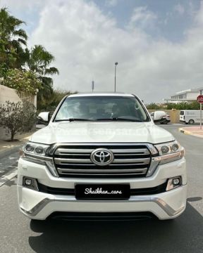 2016 تويوتا لاند كروزر GXR