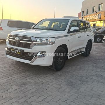 2018 Toyota Land Cruiser VXR
