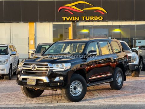 2016 تويوتا لاند كروزر GXR V8