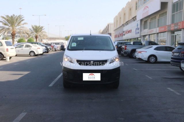 2022 Peugeot Expert — photo 1 for sale in Qatar
