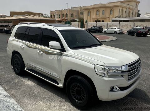 2016 تويوتا لاند كروزر VXR