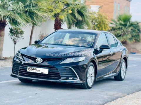 2021 تويوتا كامري GLE