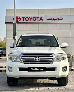 2015 تويوتا لاند كروزر GXR V8