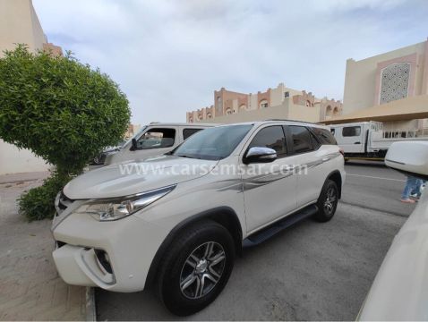 2017 تويوتا فورتشنر 4.0 V6