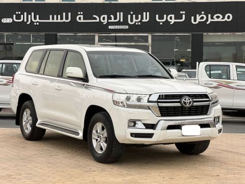 2016 Toyota Land Cruiser GXR