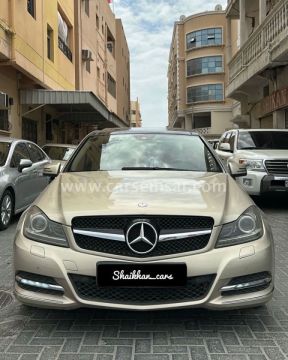 2012 مرسيدس بنز الفئه C 200