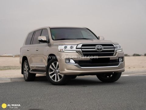 2019 تويوتا لاند كروزر VXR
