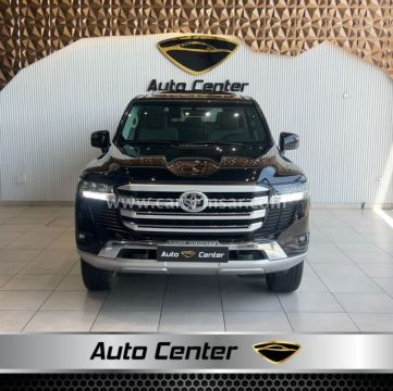 2023 تويوتا لاند كروزر جي اكس ار V6