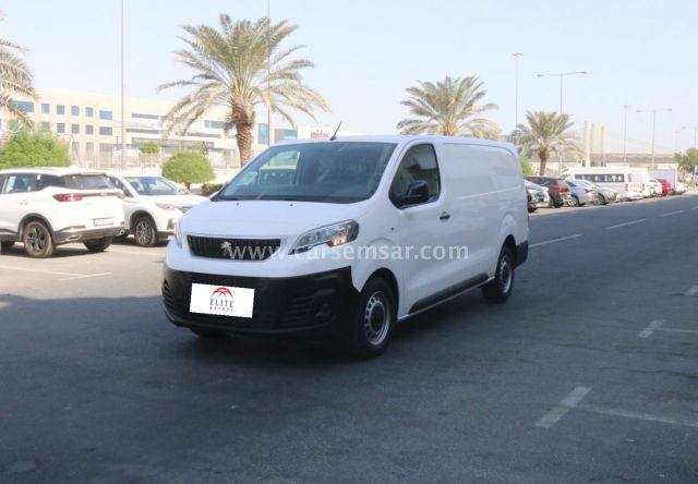 2022 Peugeot Expert — photo 2 for sale in Qatar