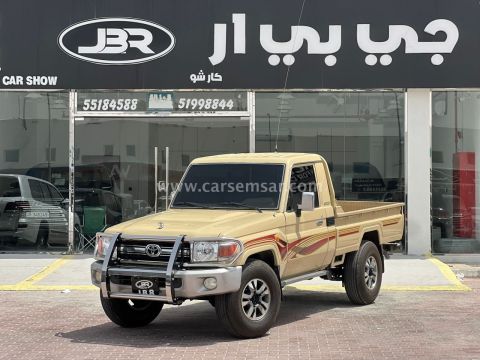 2001 Toyota Land Cruiser Pickup LX