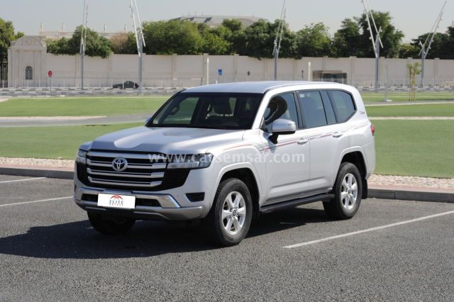 2022 Toyota Land Cruiser GXR V6 — photo 2 for sale in Qatar