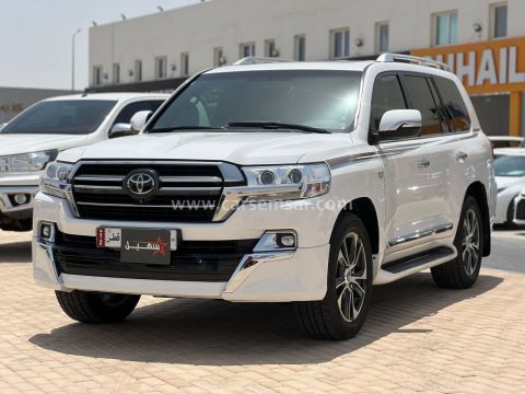 2020 تويوتا لاند كروزر VXR