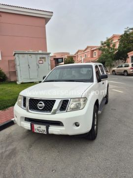 2015 Nissan Pathfinder SE