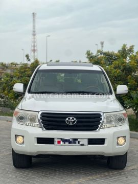 2012 تويوتا لاند كروزر GXR V8