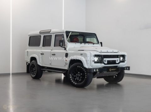 2016 Land Rover Defender Kahn