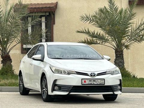 2017 تويوتا كورولا جي ال اي 2.0