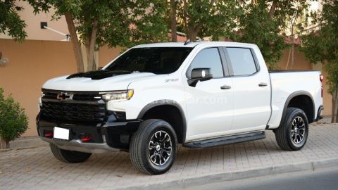 2025 Chevrolet Silverado ZR2