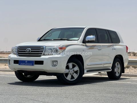 2015 تويوتا لاند كروزر VXR