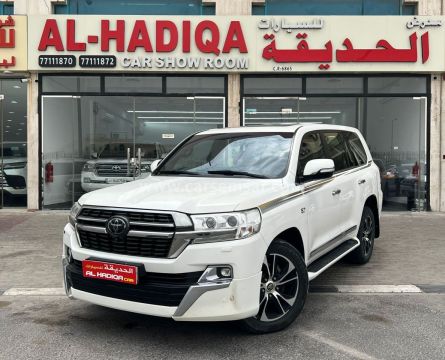 2021 تويوتا لاند كروزر VXR