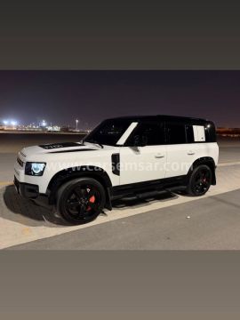 2023 Land Rover Defender HSE V6