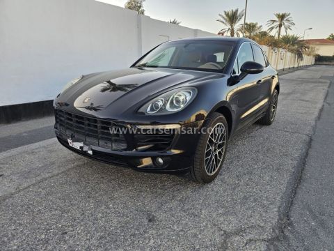 2015 Porsche Macan S