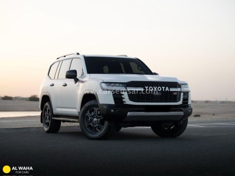 2025 Toyota Land Cruiser GR-S HEV