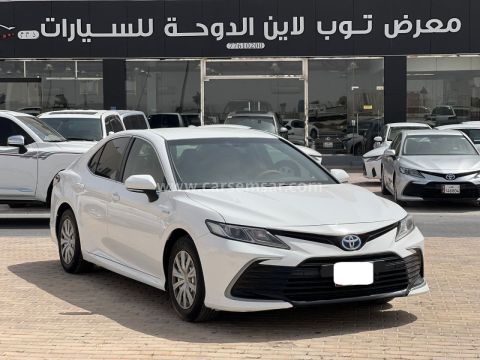 2022 Toyota Camry Hybrid LE