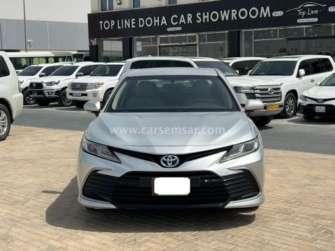 2022 Toyota Camry Hybrid LE