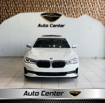 2021 BMW 5-Series 520i