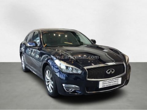 2016 إنفينيتي Q 70