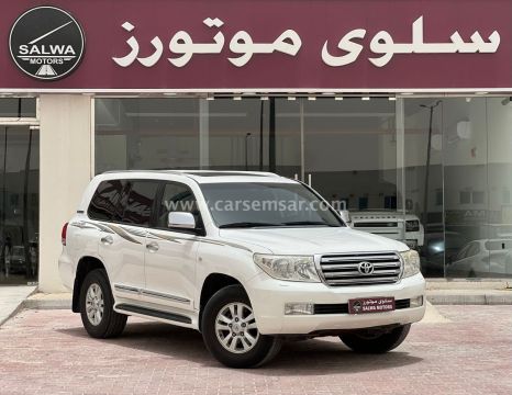 2011 تويوتا لاند كروزر GXR V8