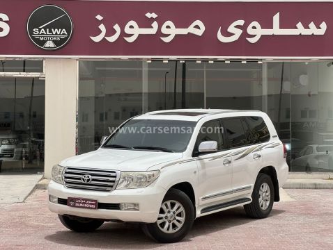 2011 تويوتا لاند كروزر GXR V8