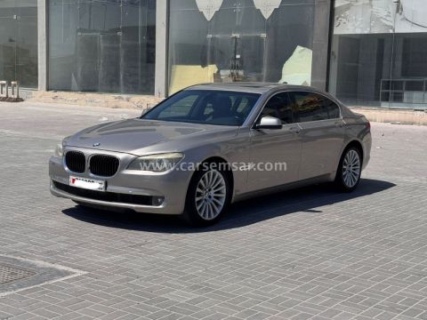 2012 بي ام دبليو الفئة السابعة 750Li