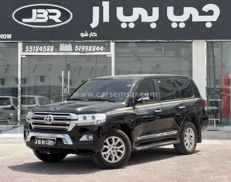 2016 Toyota Land Cruiser GXR V8