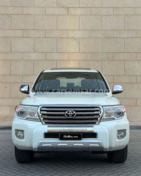 2013 Toyota Land Cruiser GXR V8
