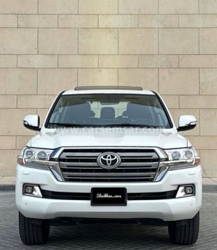 2018 تويوتا لاند كروزر GXR V8