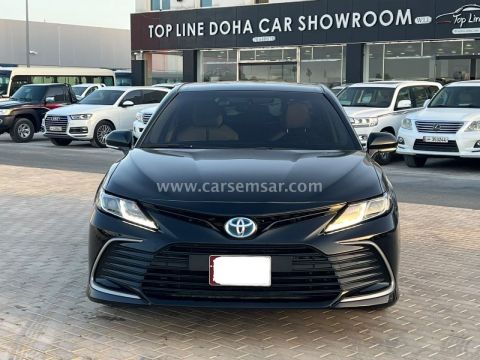 2022 تويوتا كامري هايبرد ال اي