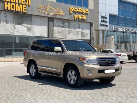 2012 تويوتا لاند كروزر GXR V8