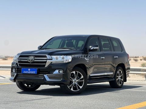 2021 Toyota Land Cruiser VXR Grand Touring S