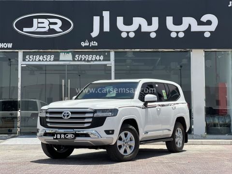 2025 Toyota Land Cruiser GXR V6
