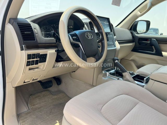 2019 Toyota Land Cruiser GXR V8 — photo 2 for sale in Qatar