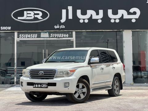 2014 Toyota Land Cruiser GXR V8