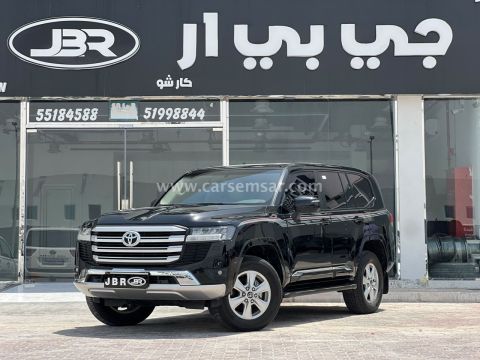 2023 Toyota Land Cruiser GXR V6