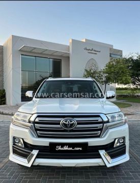 2019 تويوتا لاند كروزر في أكس إس جراند تورنيغ