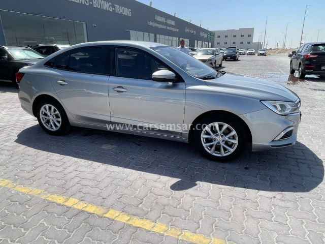 2022 MG 5 — photo 2 for sale in Qatar