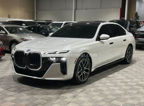 2025 بي ام دبليو الفئة السابعة 740i