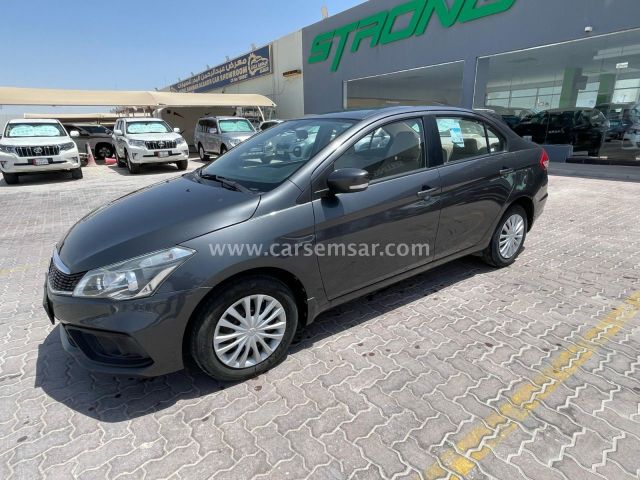 2023 Suzuki Ciaz — photo 2 for sale in Qatar