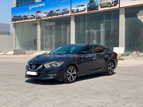 2018 Nissan Maxima SR
