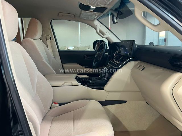 2022 Toyota Land Cruiser GXR V6 — photo 2 for sale in Qatar