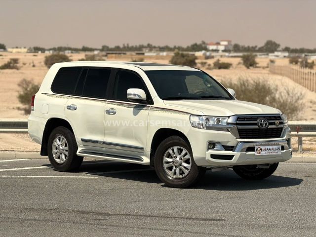 2011 Toyota Land Cruiser GX V8 — photo 1 for sale in Qatar